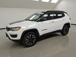 3C4NJDDBXKT599405 2019 JEEP COMPASS