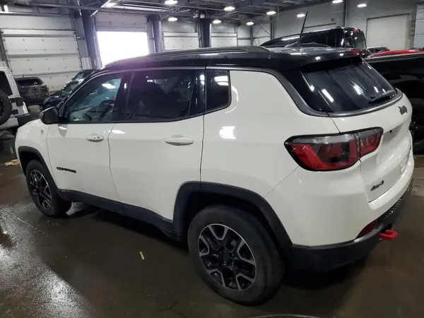 3C4NJDDBXKT619295 2019 JEEP COMPASS - Image 2