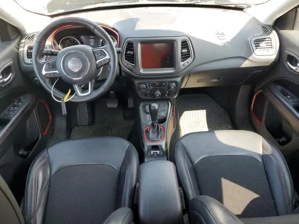 3C4NJDDBXKT619295 2019 JEEP COMPASS - Image 8