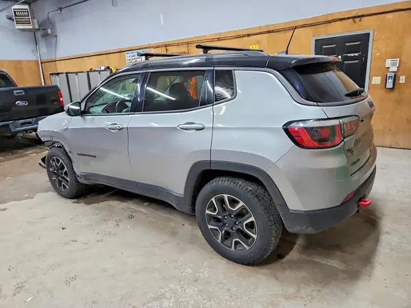 3C4NJDDBXKT627333 2019 JEEP COMPASS - Image 2