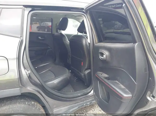 3C4NJDDBXKT627896 2019 JEEP COMPASS - Image 8