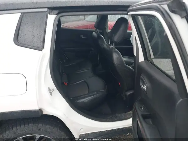 3C4NJDDBXKT627901 2019 JEEP COMPASS - Image 8