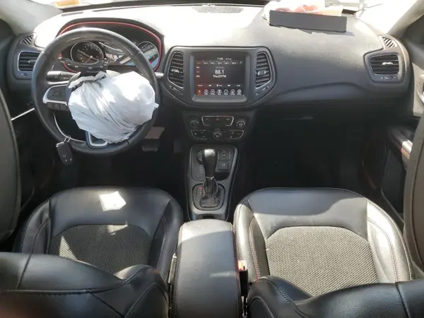 3C4NJDDBXKT629955 2019 JEEP COMPASS - Image 8