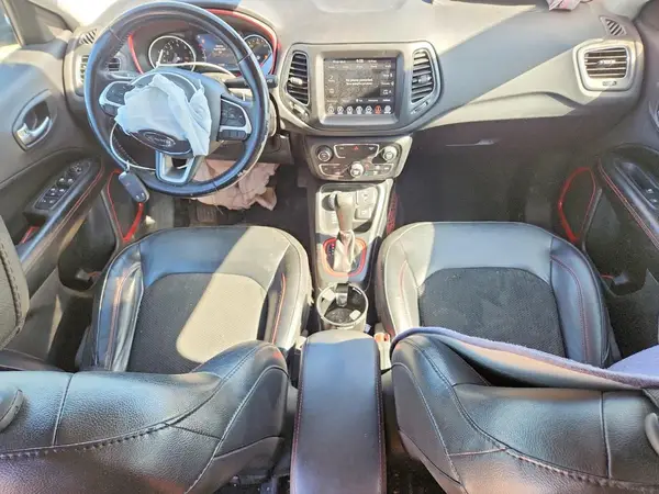 3C4NJDDBXKT660557 2019 JEEP COMPASS - Image 8
