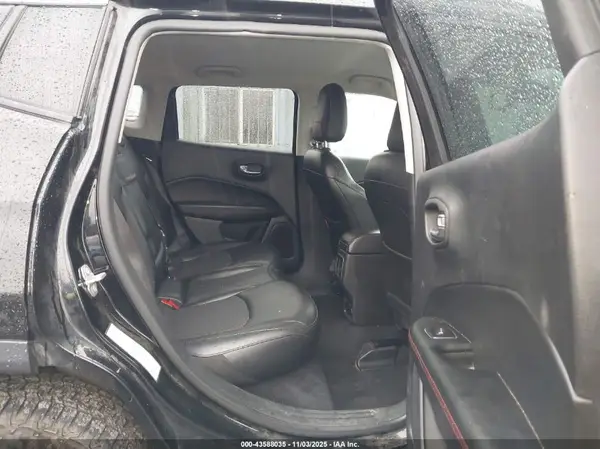3C4NJDDBXKT660607 2019 JEEP COMPASS - Image 8