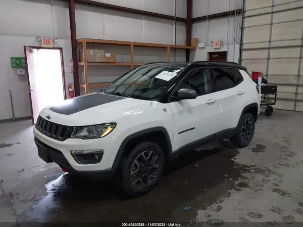 3C4NJDDBXKT668755 2019 JEEP COMPASS - Image 2