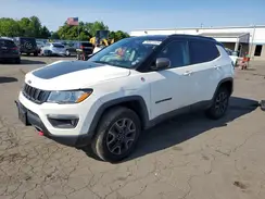 3C4NJDDBXKT671249 2019 JEEP COMPASS