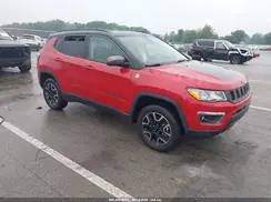 3C4NJDDBXKT671574 2019 JEEP COMPASS