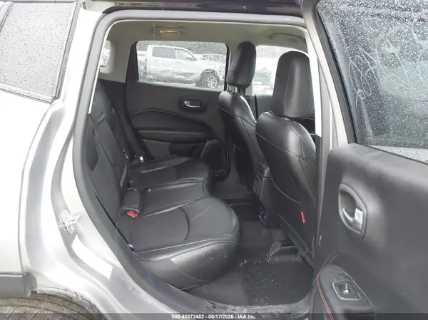 3C4NJDDBXKT681974 2019 JEEP COMPASS - Image 8