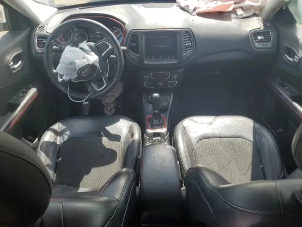 3C4NJDDBXKT721390 2019 JEEP COMPASS - Image 8