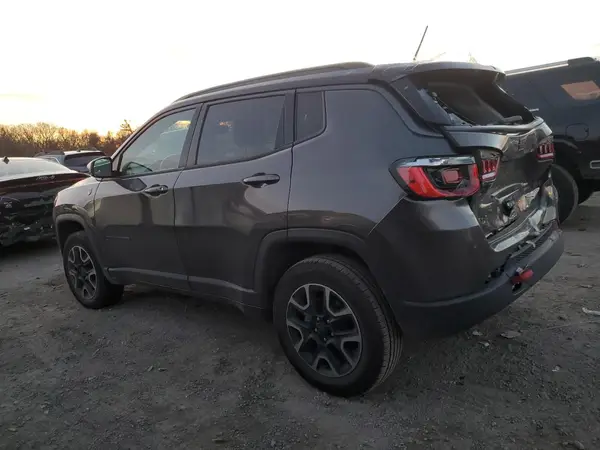 3C4NJDDBXKT721728 2019 JEEP COMPASS - Image 2