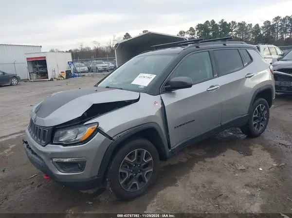 3C4NJDDBXKT733121 2019 JEEP COMPASS - Image 2