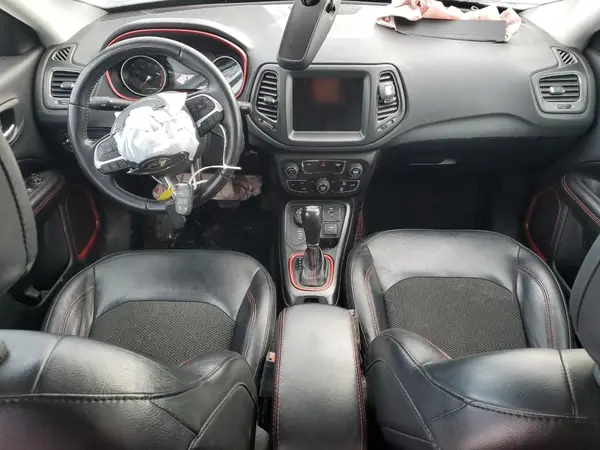 3C4NJDDBXKT733202 2019 JEEP COMPASS - Image 8