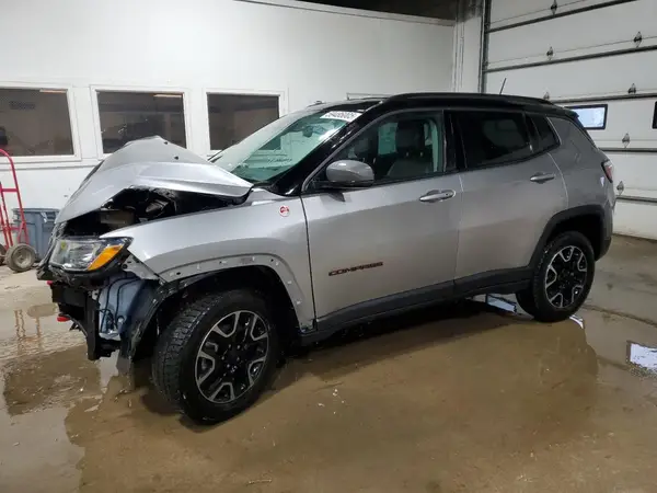 3C4NJDDBXKT748167 2019 JEEP COMPASS - Image 1