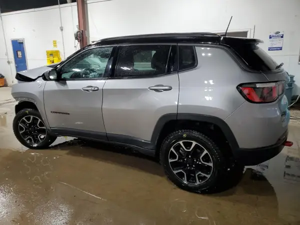 3C4NJDDBXKT748167 2019 JEEP COMPASS - Image 2