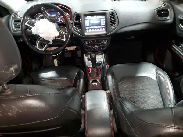3C4NJDDBXKT748167 2019 JEEP COMPASS - Image 8