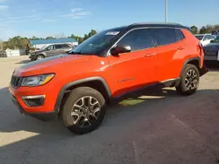 3C4NJDDBXKT748220 2019 JEEP COMPASS