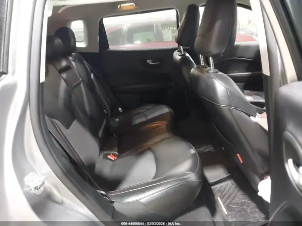 3C4NJDDBXKT752512 2019 JEEP COMPASS - Image 8