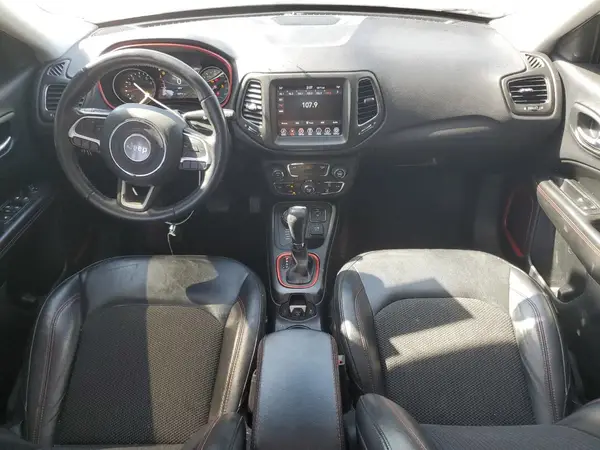 3C4NJDDBXKT752719 2019 JEEP COMPASS - Image 8