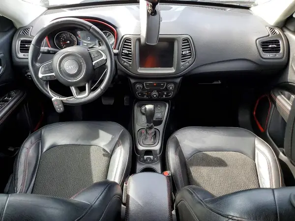 3C4NJDDBXKT765602 2019 JEEP COMPASS - Image 8