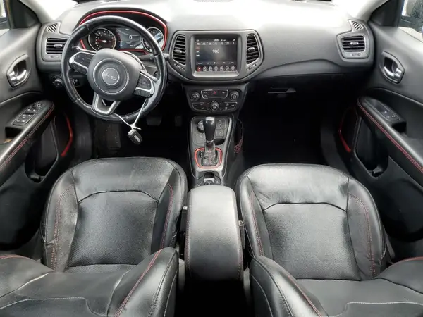 3C4NJDDBXKT780200 2019 JEEP COMPASS - Image 8
