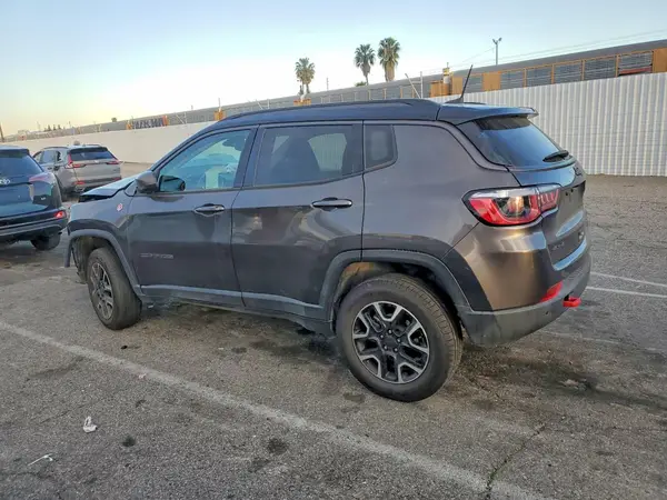 3C4NJDDBXKT785459 2019 JEEP COMPASS - Image 2