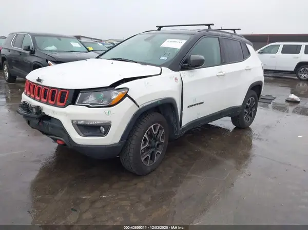 3C4NJDDBXKT795313 2019 JEEP COMPASS - Image 2