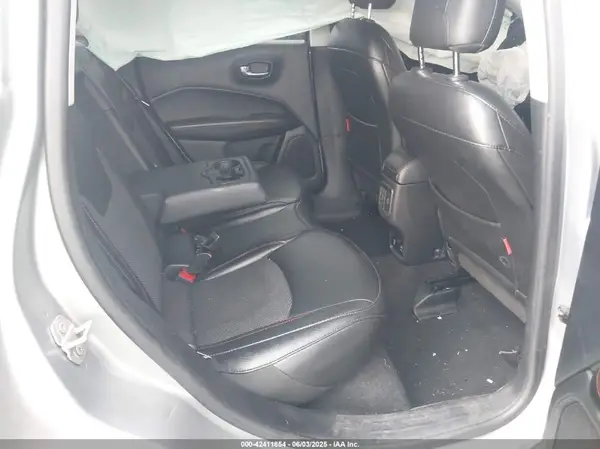 3C4NJDDBXKT799944 2019 JEEP COMPASS - Image 8