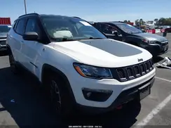 3C4NJDDBXKT807444 2019 JEEP COMPASS