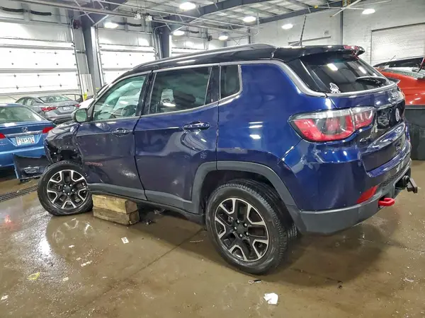 3C4NJDDBXKT807623 2019 JEEP COMPASS - Image 2
