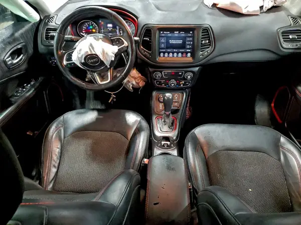 3C4NJDDBXKT807623 2019 JEEP COMPASS - Image 8