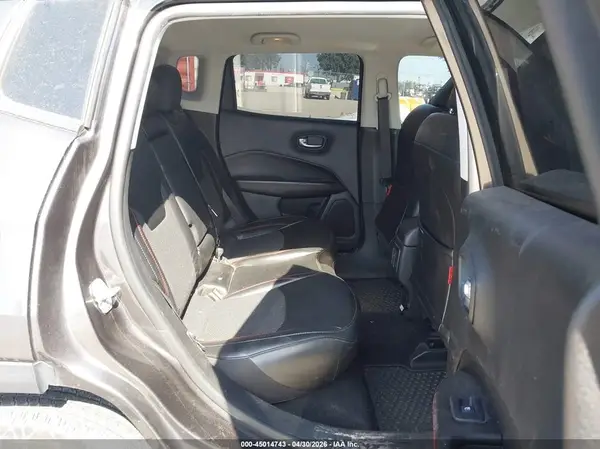 3C4NJDDBXKT825524 2019 JEEP COMPASS - Image 8
