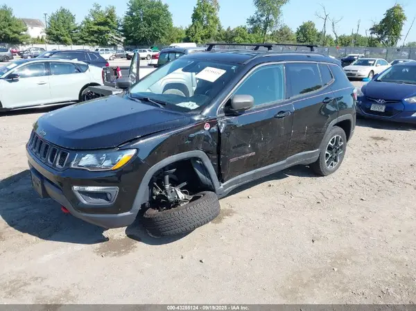 3C4NJDDBXLT100894 2020 JEEP COMPASS - Image 2