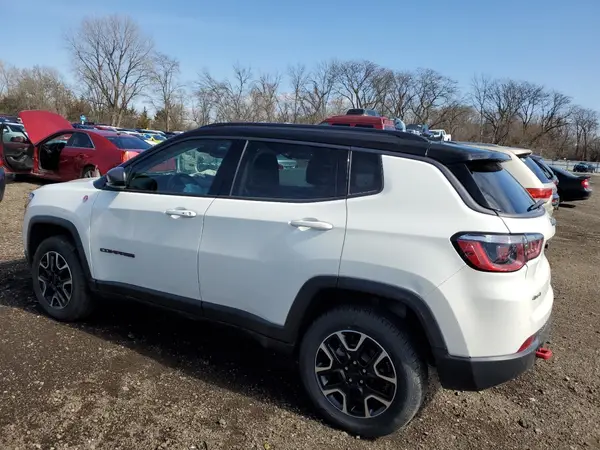 3C4NJDDBXLT144216 2020 JEEP COMPASS - Image 2