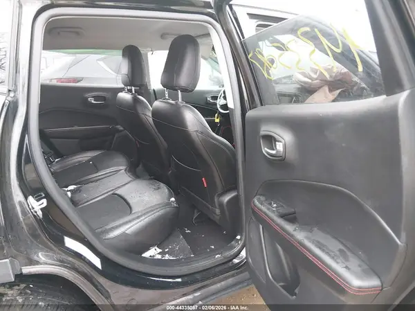 3C4NJDDBXLT159315 2020 JEEP COMPASS - Image 8