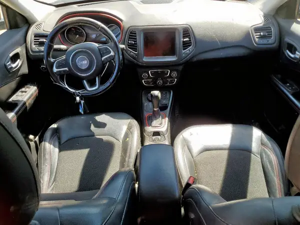 3C4NJDDBXLT171576 2020 JEEP COMPASS - Image 8