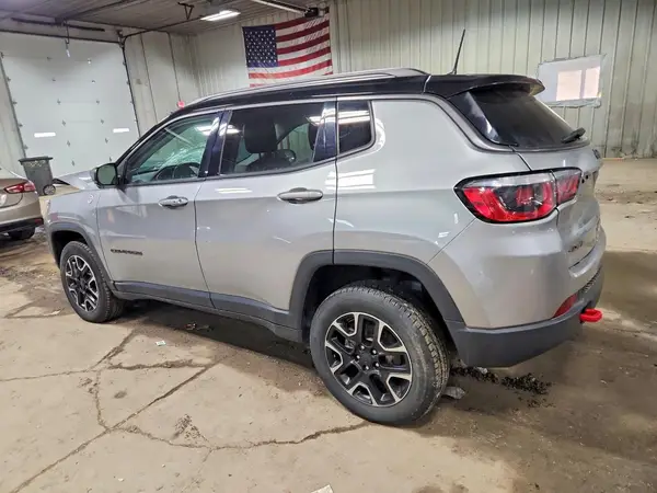 3C4NJDDBXLT171772 2020 JEEP COMPASS - Image 2