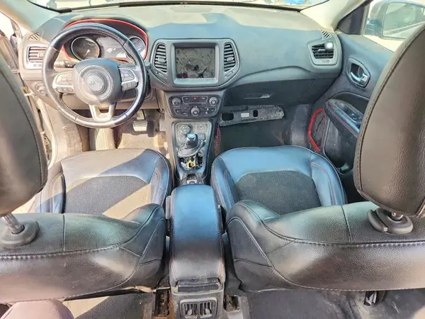 3C4NJDDBXLT195280 2020 JEEP COMPASS - Image 8