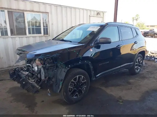 3C4NJDDBXLT195537 2020 JEEP COMPASS - Image 2