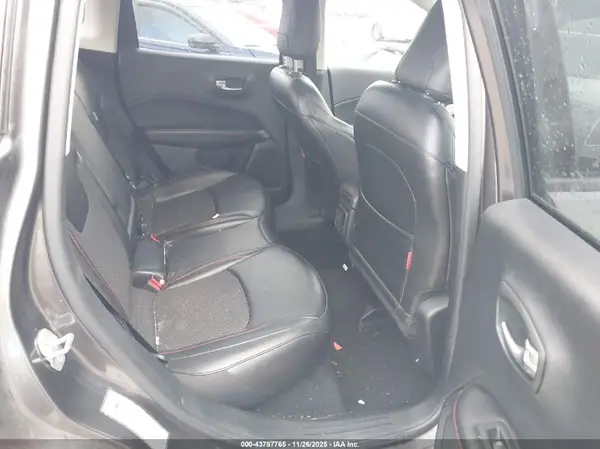 3C4NJDDBXLT202812 2020 JEEP COMPASS - Image 8