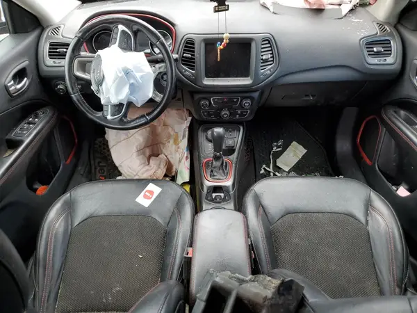 3C4NJDDBXLT202972 2020 JEEP COMPASS - Image 8