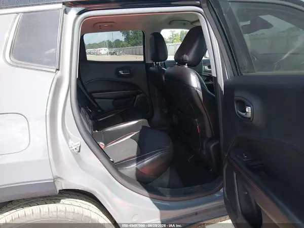 3C4NJDDBXLT203412 2020 JEEP COMPASS - Image 8