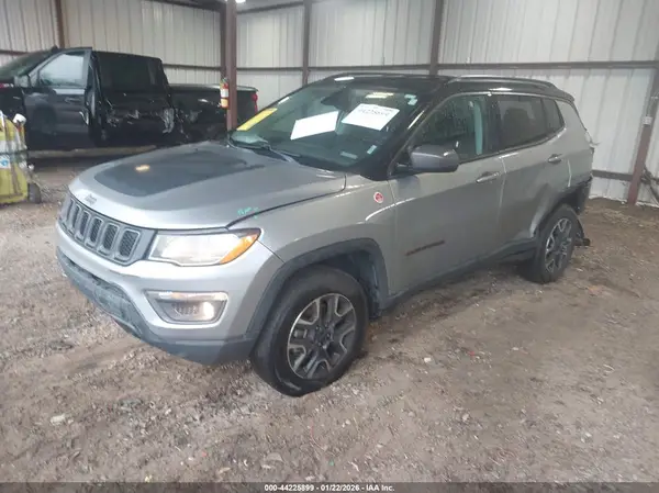 3C4NJDDBXLT207962 2020 JEEP COMPASS - Image 2