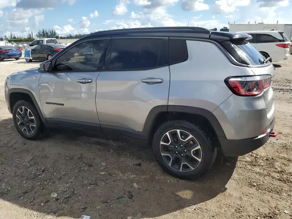 3C4NJDDBXLT208173 2020 JEEP COMPASS - Image 2