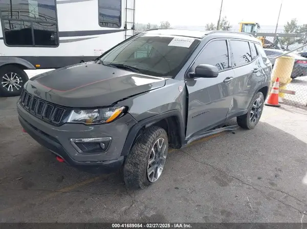 3C4NJDDBXMT501136 2021 JEEP COMPASS - Image 2