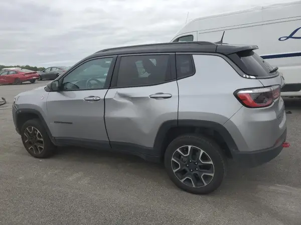 3C4NJDDBXMT565063 2021 JEEP COMPASS - Image 2