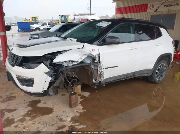3C4NJDDBXMT600684 2021 JEEP COMPASS - Image 2