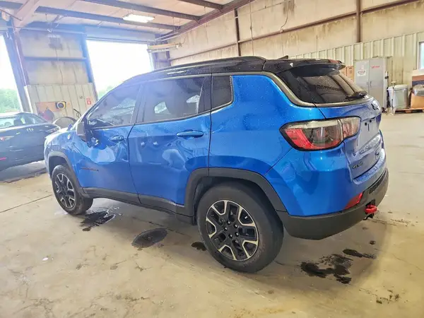 3C4NJDDBXMT602757 2021 JEEP COMPASS - Image 2
