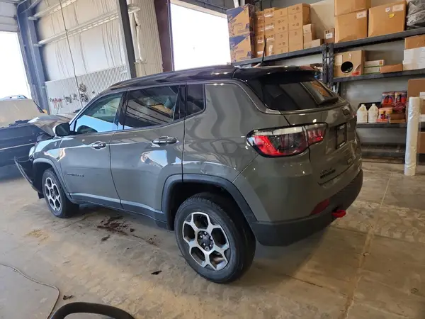 3C4NJDDBXNT146700 2022 JEEP COMPASS - Image 2