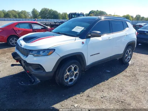 3C4NJDDBXNT163397 2022 JEEP COMPASS - Image 2